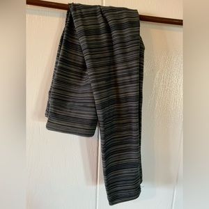 NWOT-Kids size S/M leggings